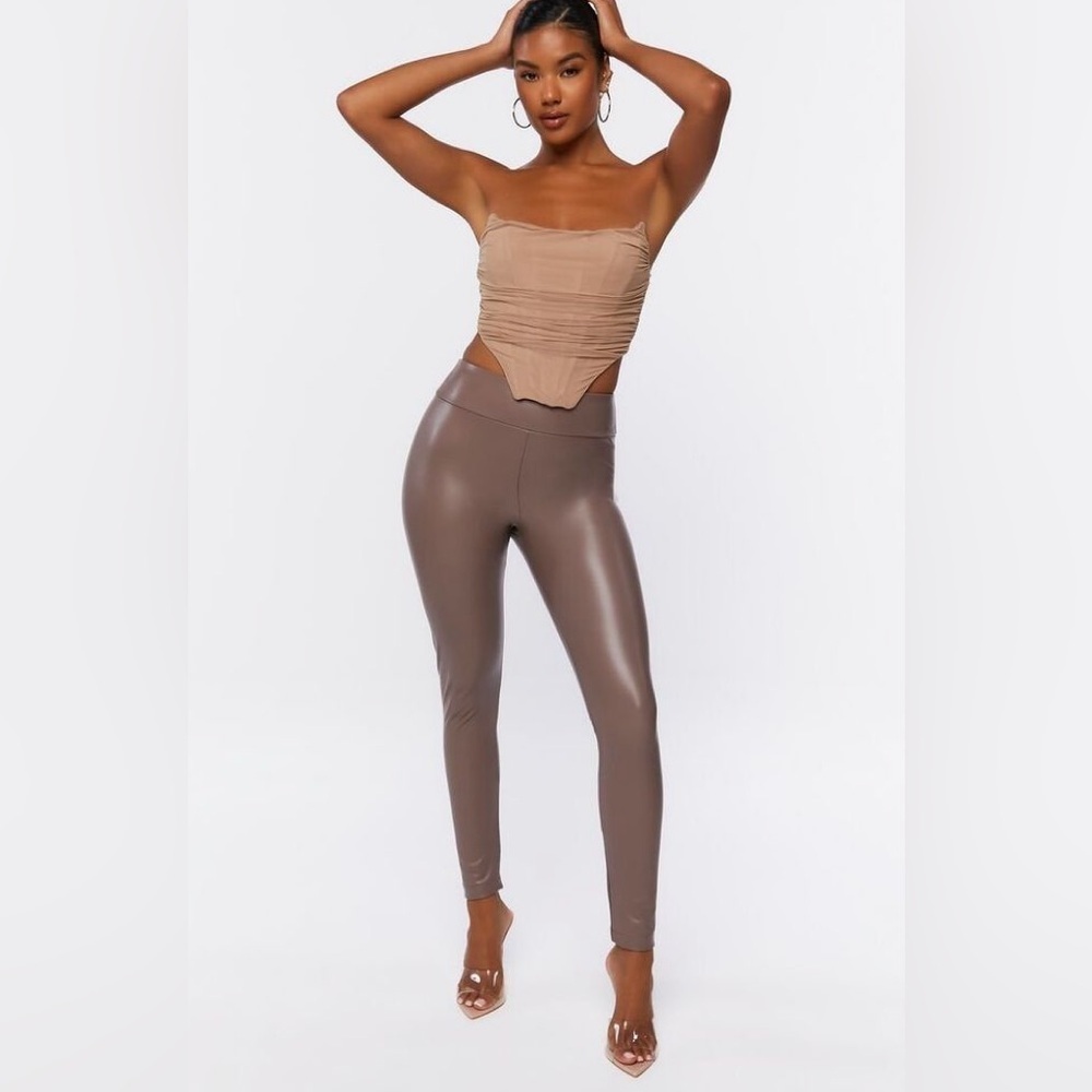 FOREVER 21 Women's Taupe Faux Leather High-Rise Leggings pleather vegan Sz M - Picture 2 of 11